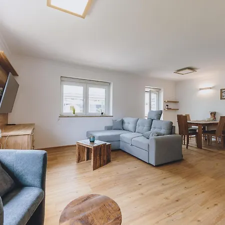 Alpstuga By We Rent Zell am See