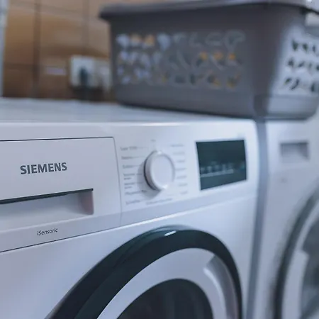 By We Rent Целль-ам-Зе